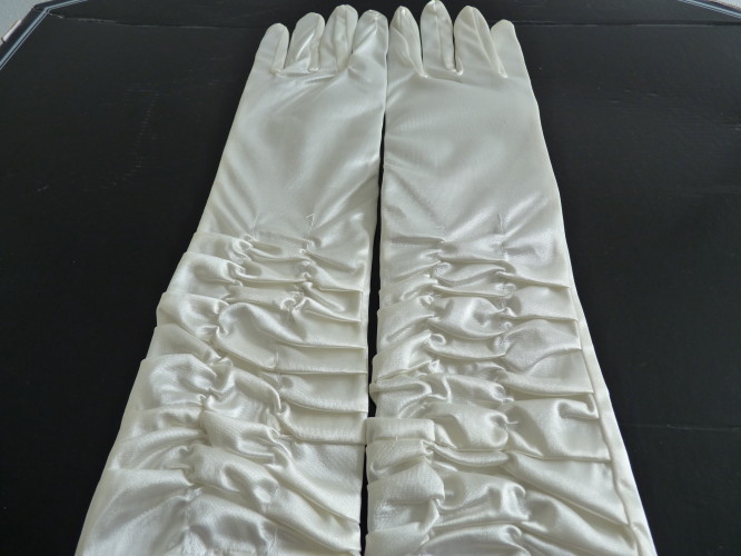 Wedding Gloves Ivory Ruched