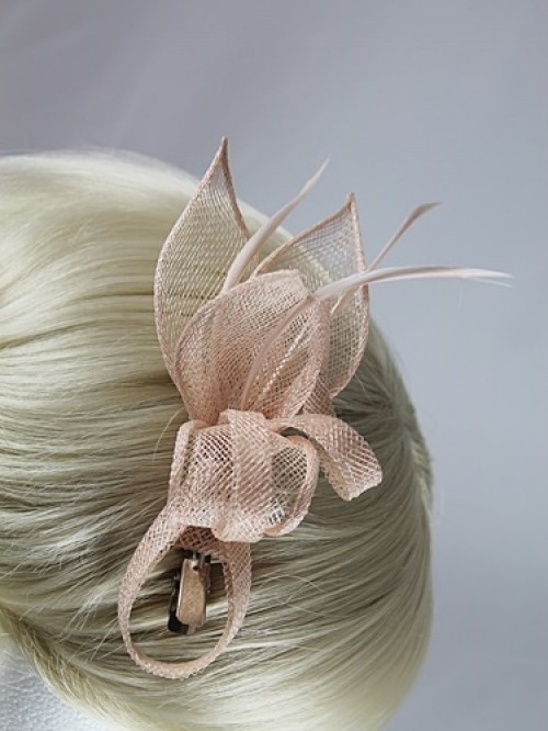 Elegance Collection Small Sinamay Clip Fascinator