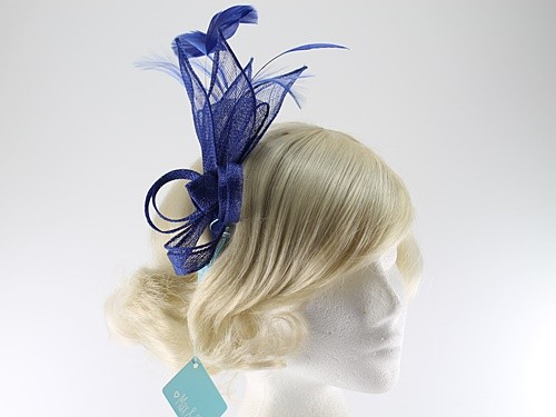 Max and Ellie Lily Comb Fascinator